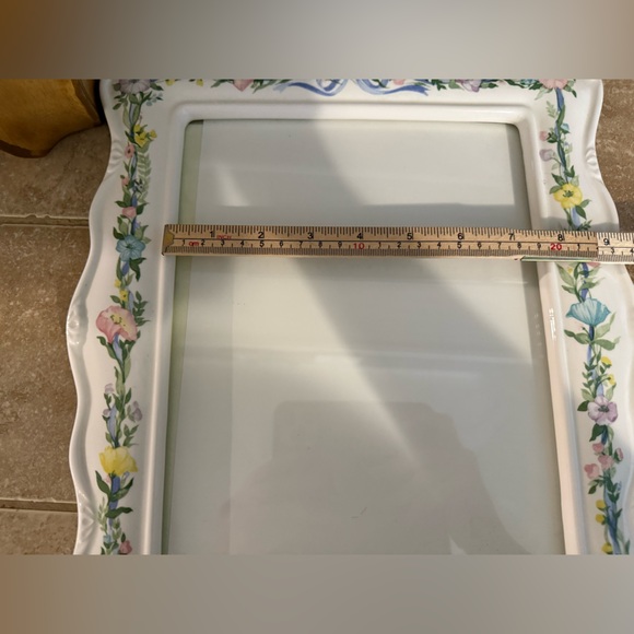 Floral Ribbon Ceramic Picture Frame - Picture 5 of 6